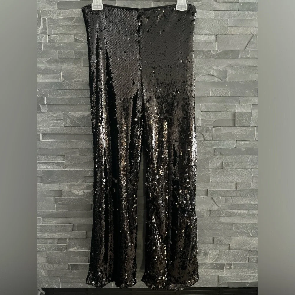 House of Harlow 1960 2 pc Sequenced Stretch pull-on Pant & Sateen Cropped Top - Picture 10 of 15